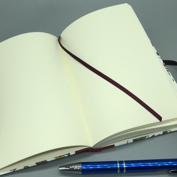 Notizbuch A6 Seiten Lesebändchen handlich